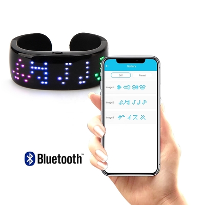 สมาร์ทโฟนรีโมทคอนโทรลสร้อยข้อมือ LED APP การแก้ไขการวาดข้อความ